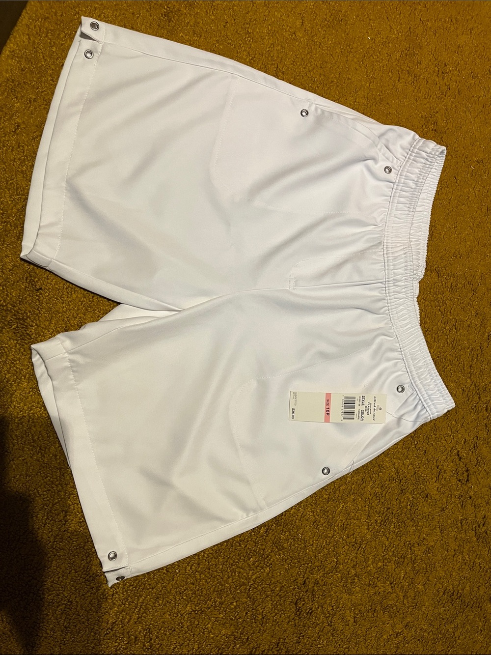 Alfred Dunner White Athletic Shorts with Elastic Waist, size 10P NEW